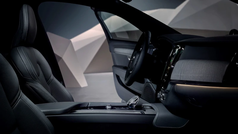 2025 Volvo V90 Cross Country