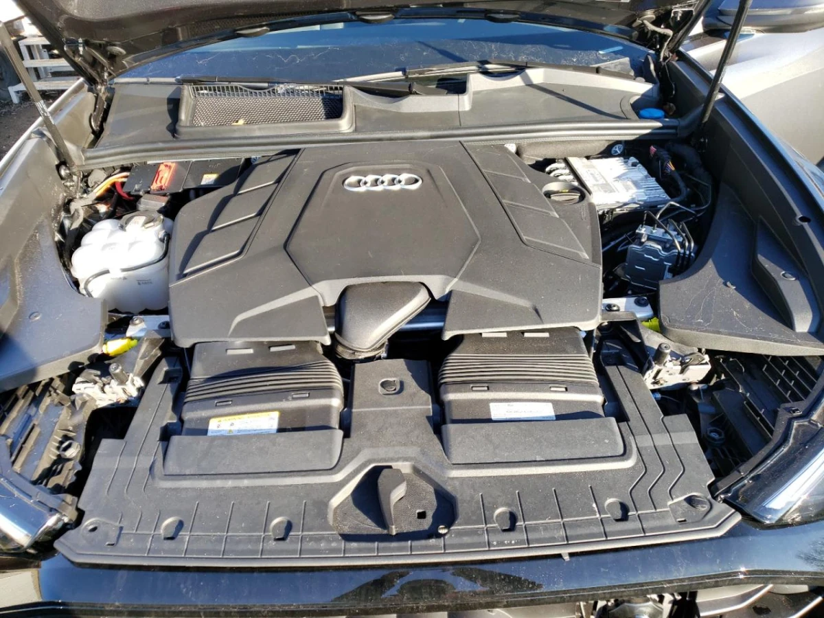 Хронічні хвороби Audi Q8 2025: де підступ і як із цим жити?