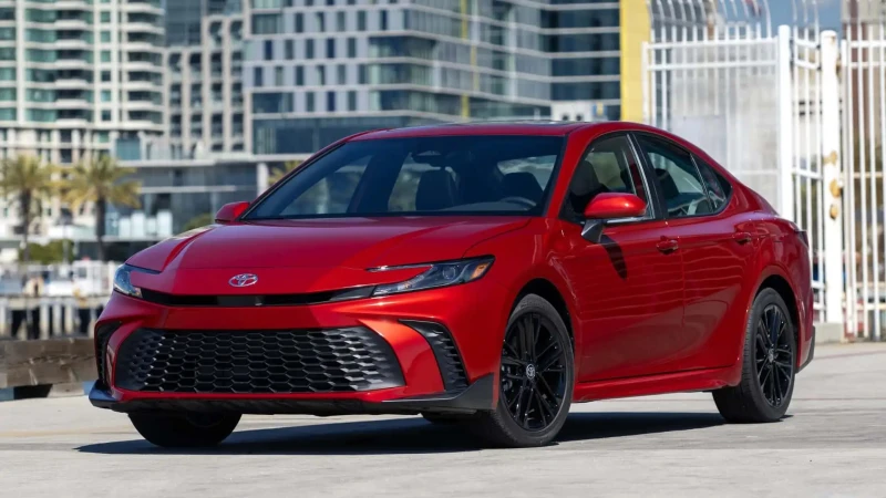 Toyota Camry 2025
