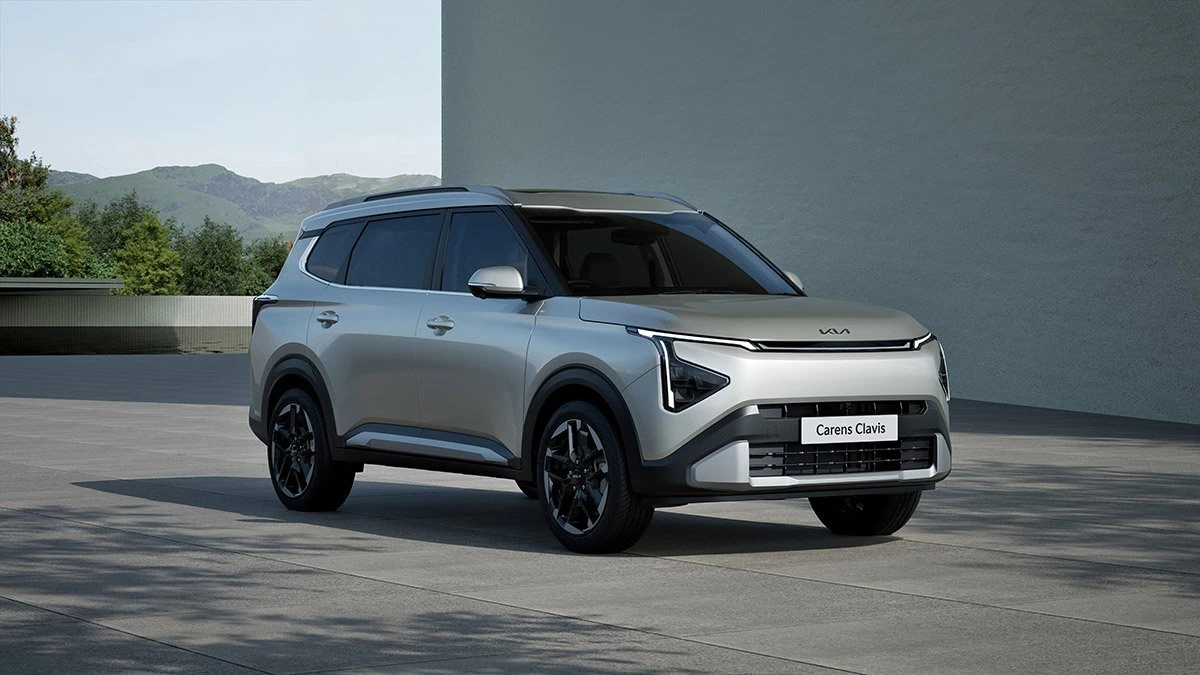 Kia Carens Clavis 2025: Сімейний MPV з преміальним акцентом
