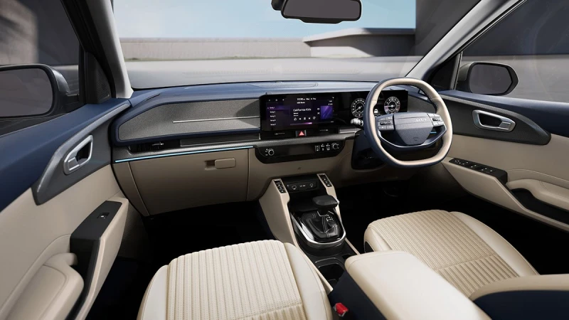 Kia Carens Clavis 2025