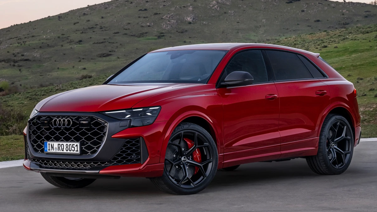 Audi Q8 2025 проти конкурентів: Хто панує на українських дорогах у сегменті люксових SUV?