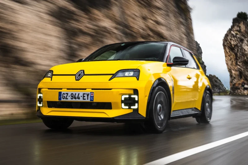 Renault 5 E-Tech 2025