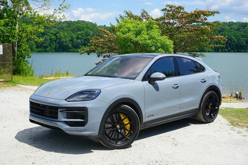 Porsche Cayenne 2025