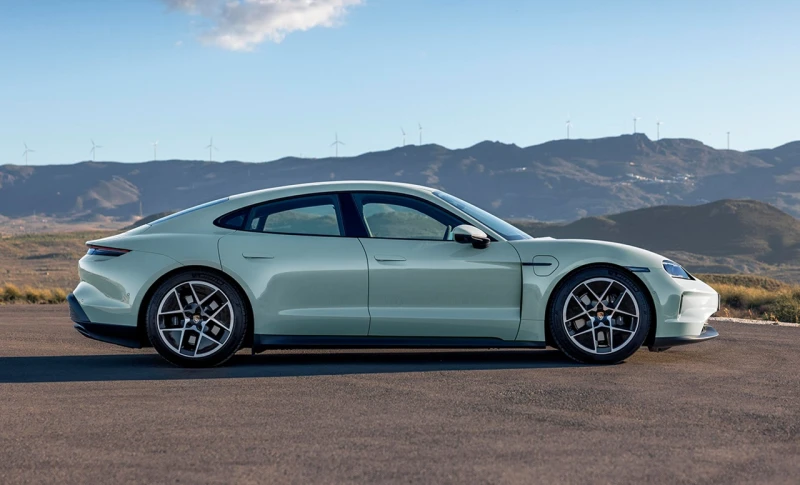 Porsche Taycan 2025