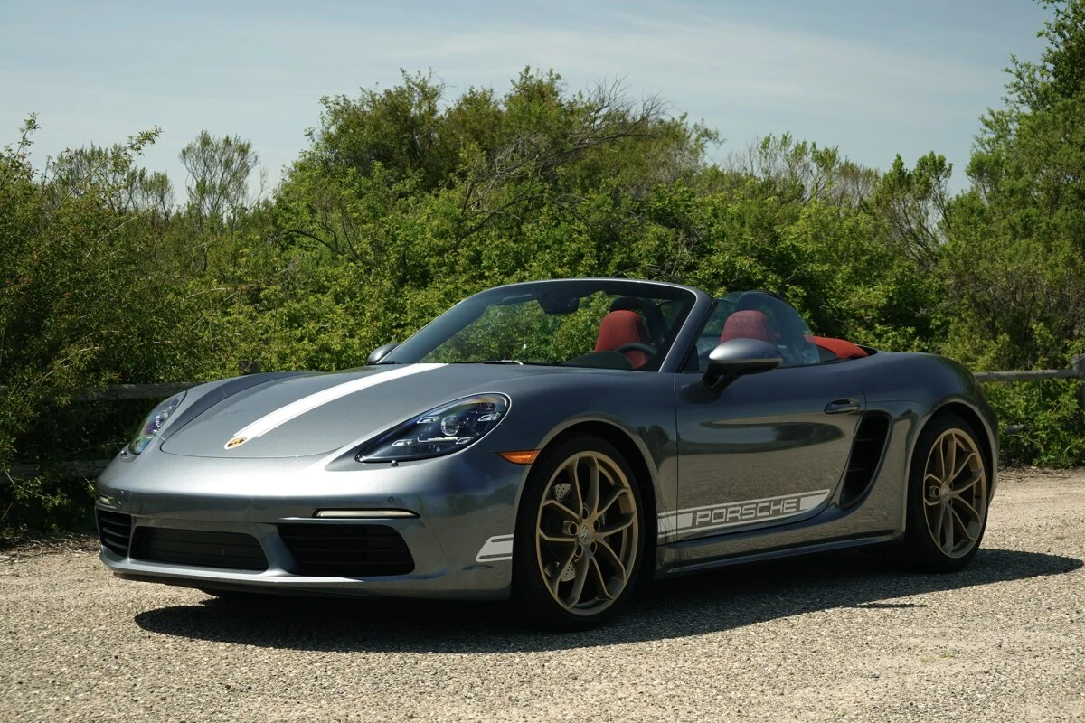Porsche 718 Boxster 2025: Родстер, який змушує серце битися частіше