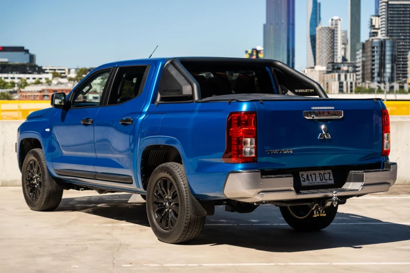 Mitsubishi Triton 2025