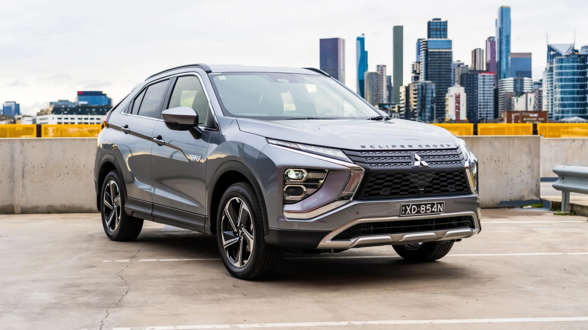 Mitsubishi Eclipse Cross 2025: стильний японський кросовер для українських доріг