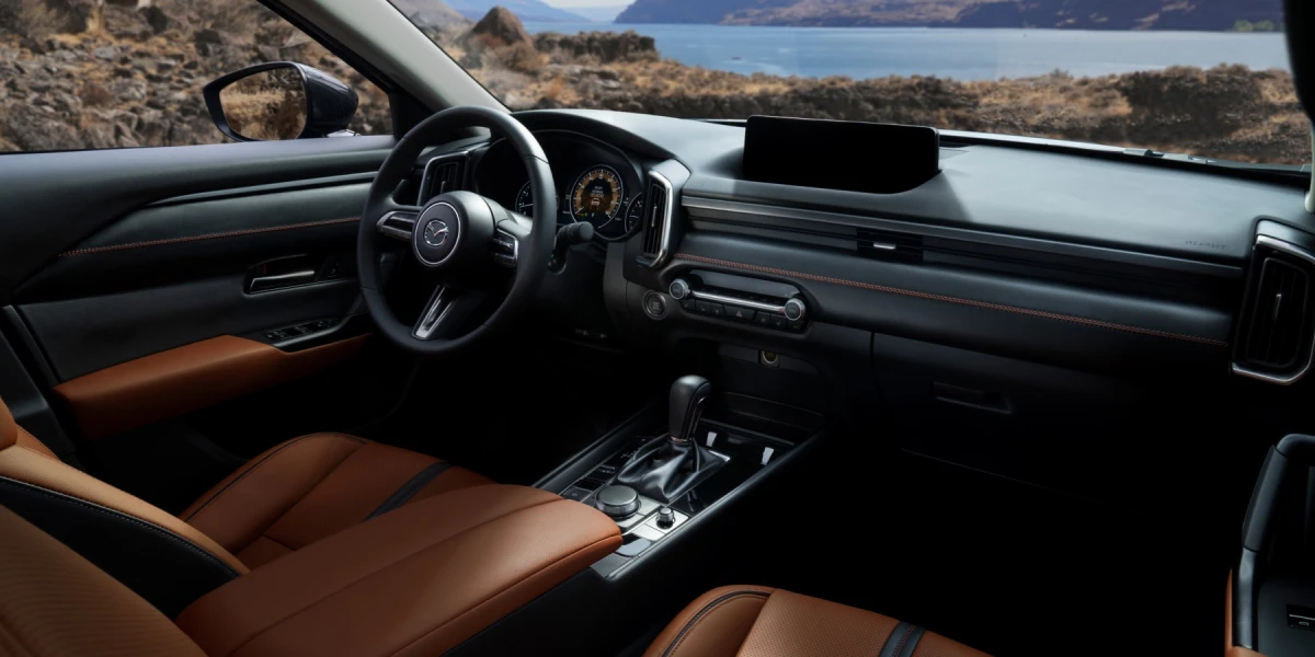 Всередині Mazda CX-50 2025: огляд інтер’єру, технологій та практичності для українського ринку