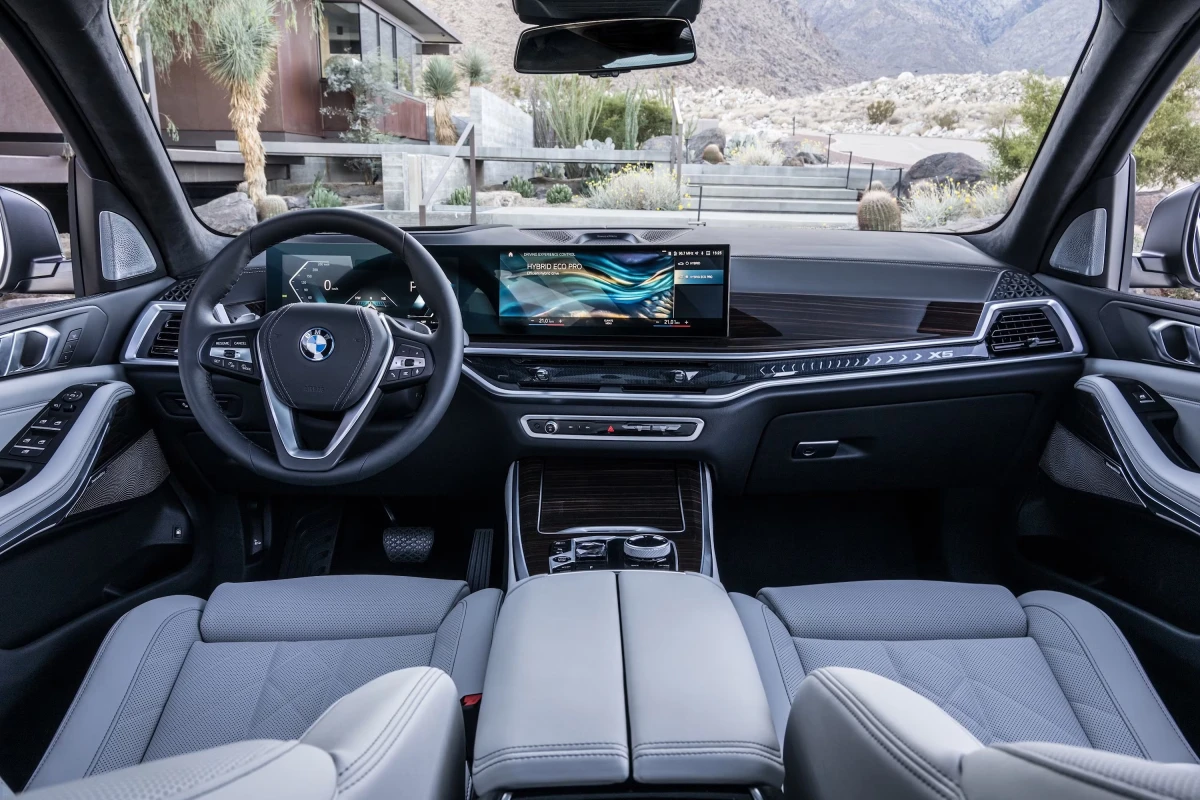 Всередині BMW X5 2025: Огляд інтер’єру, технологій та практичності для українського ринку