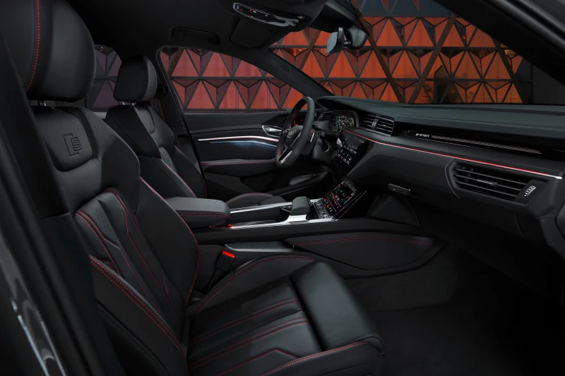 Audi Q8 2025