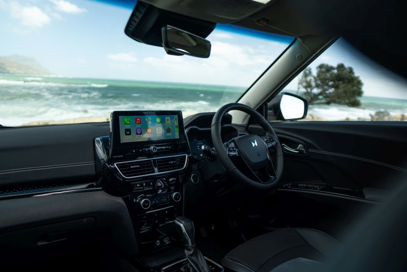 Mahindra XUV3XO