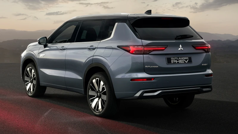 Mitsubishi Outlander 2025