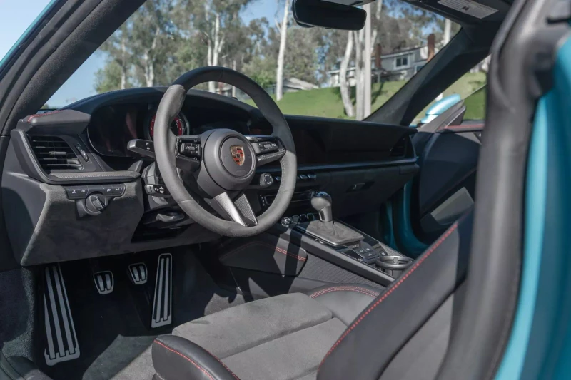 Porsche 911 GTS