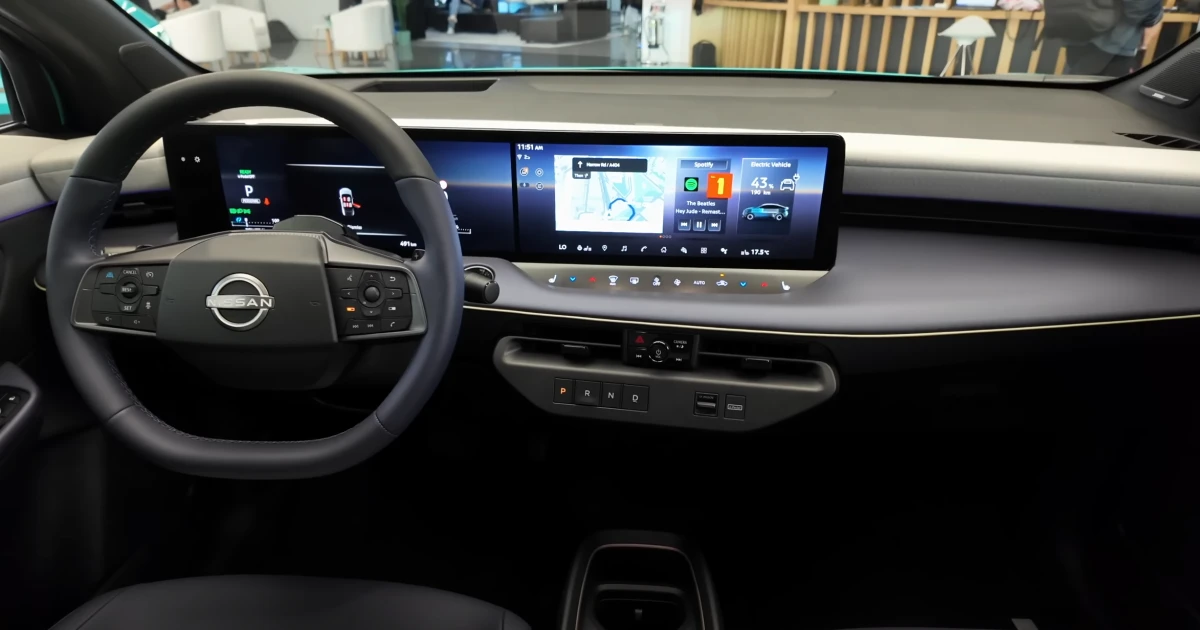 Nissan Leaf 2025: інтер’єр, технології та практичність для українського ринку