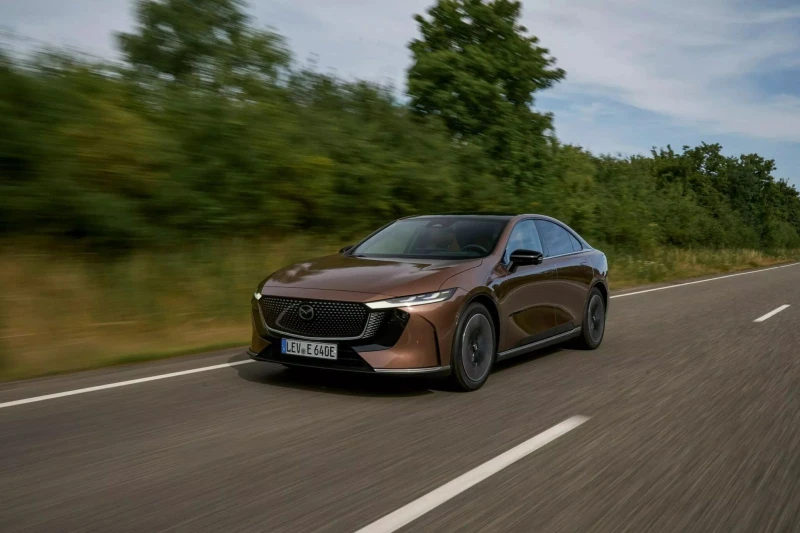 Mazda 6e: амбиции и суровая реальность заднеприводного седана