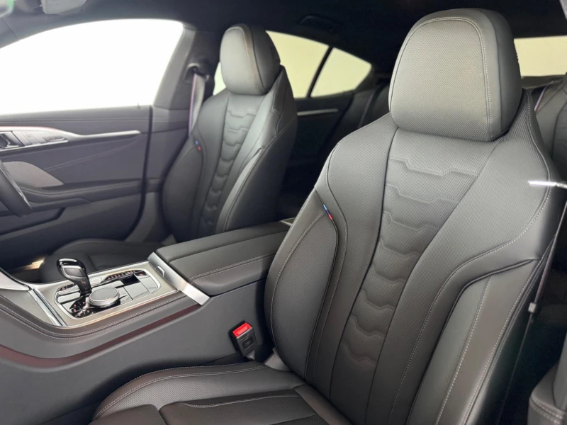 BMW 8-Series 2025
