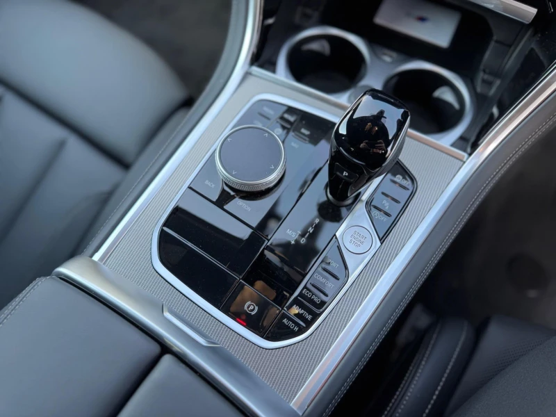BMW 8-Series 2025