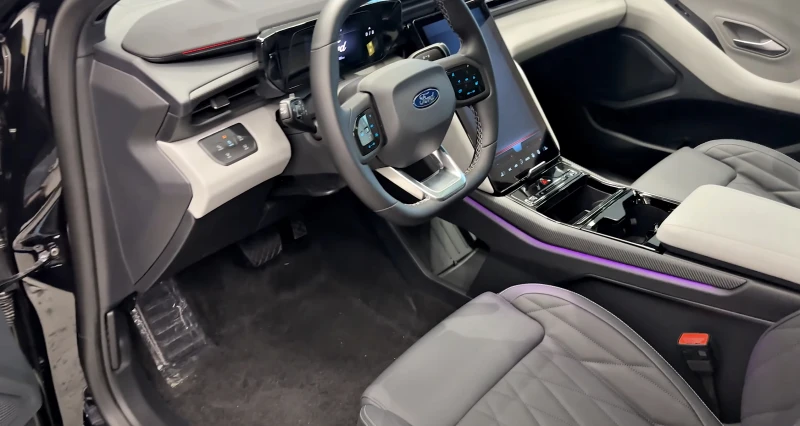 Ford Explorer 2025