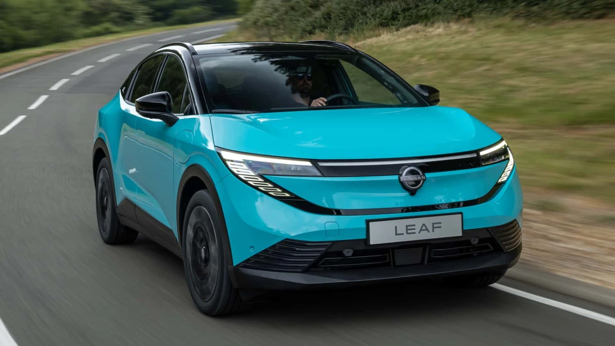 Nissan Leaf 2025 проти конкурентів: хто завоює українські дороги?