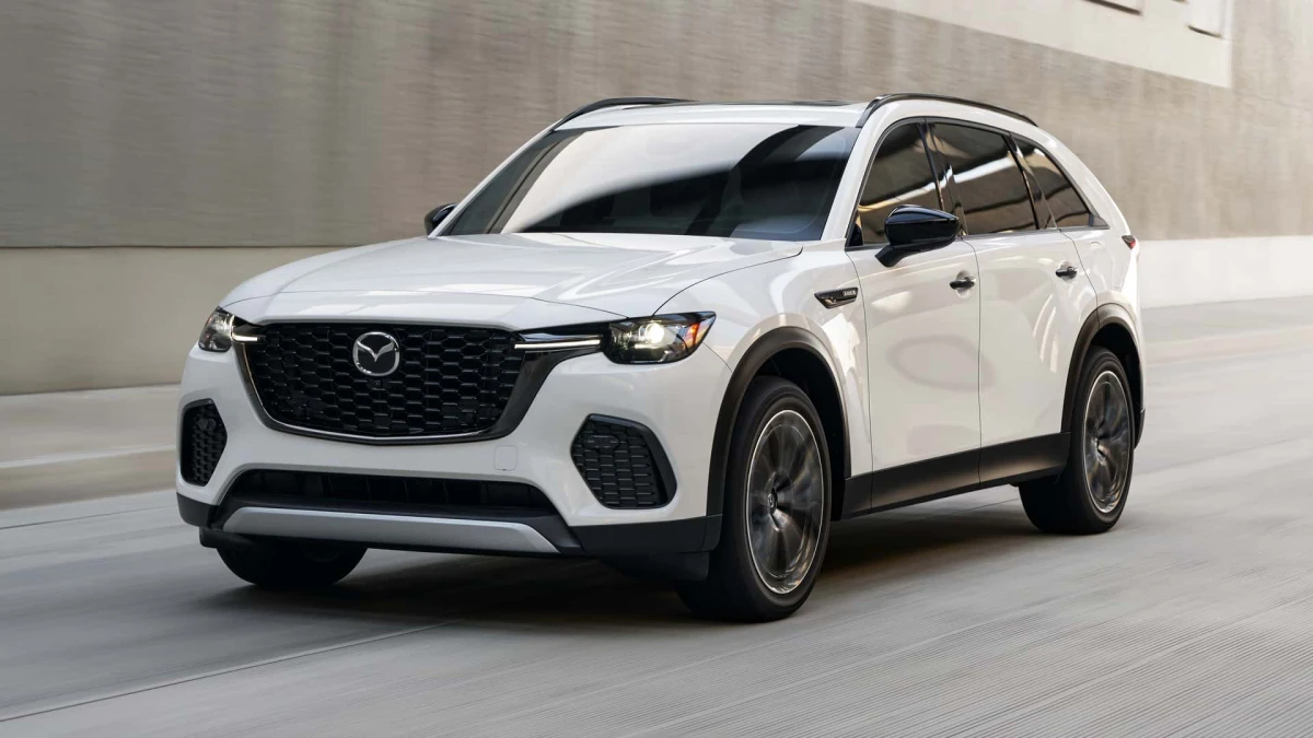 2025 Mazda CX-70: Сможет ли он обойти конкурентов на украинских дорогах?